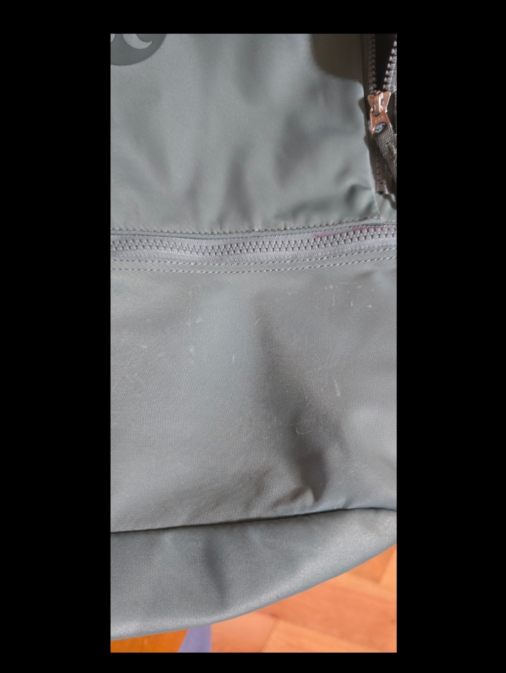 Lululemon Crew Backpack in light green/sage 22L - Picture 12 of 14